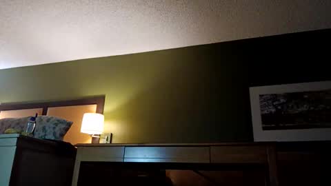 Snapshot of farmhouse451 chatting on 12/05/25, 11:30 farmhouse451 online show from 12/05/25, 11:30