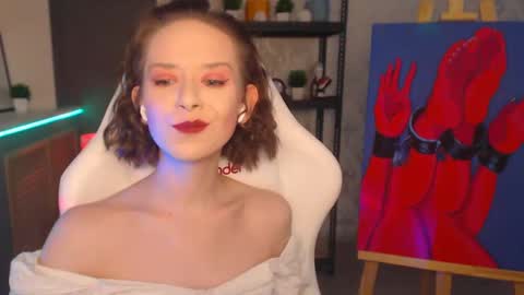 Fascinating   Eyes online show from 12/19/24, 10:32