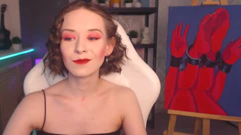 Fascinating   Eyes online show from 10/26/25, 07:09