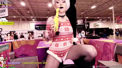 Snapshot of fatalgoth chatting on 12/08/24, 06:17 Lily Waifu online show from 12/08/24, 06:17