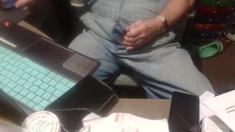 Fred. online show from 04/11/26, 07:45