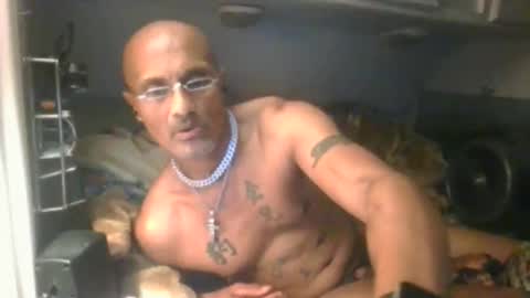 Snapshot of fatheragain8055 chatting on 12/19/25, 07:04 himthewholetime online show from 12/19/25, 07:04