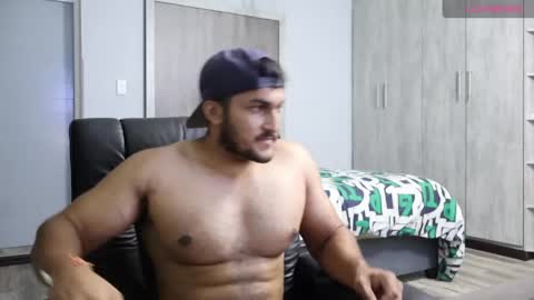 fatherfly001 online show from 04/05/26, 11:13