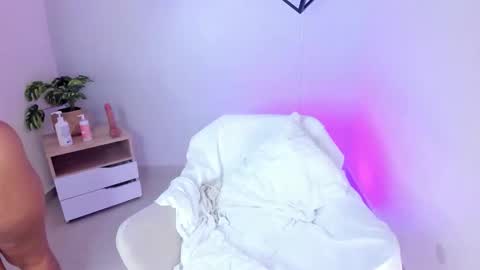 Zoe online show from 03/28/26, 08:30