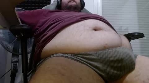 Snapshot of fatpiggypat chatting on 09/22/25, 04:47 Pat online show from 09/22/25, 04:47