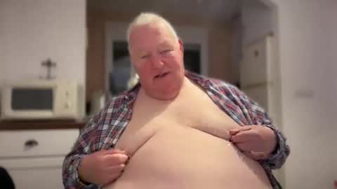 fatslutcutey online show from 12/25/24, 08:17