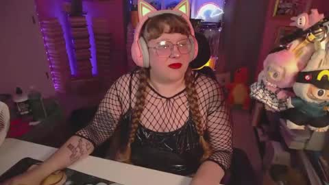 FatVeronica online show from 06/18/26, 02:23