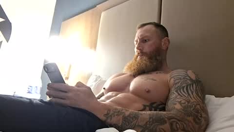 fav_whiteboy online show from 08/10/26, 06:28