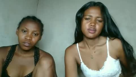 fayence09 online show from 11/30/25, 10:25