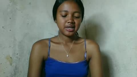 fayence09 online show from 12/21/25, 02:13