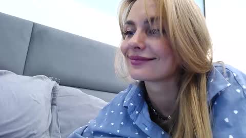 Snapshot of fayko21 chatting on 09/25/25, 06:33 fayko21 online show from 09/25/25, 06:33