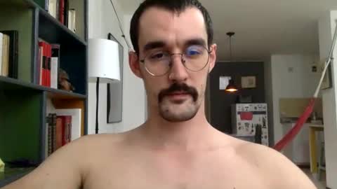 Snapshot of fazzbinderx chatting on 01/10/26, 10:03 fazzbinder online show from 01/10/26, 10:03