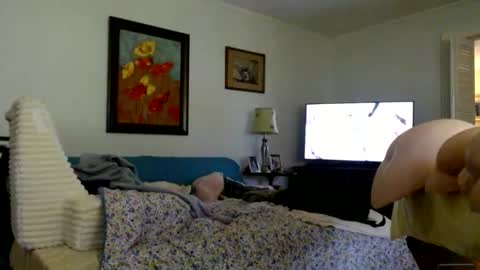 Fee Free To Smile online show from 04/06/26, 01:56