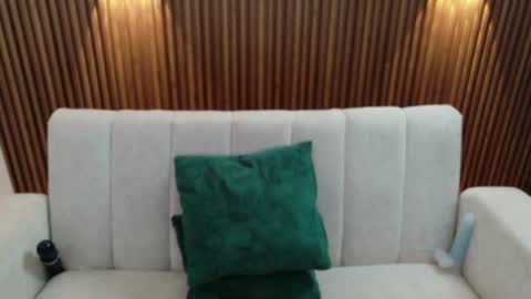 Snapshot of feelina_firesoul chatting on 07/17/26, 02:34 Feelena online show from 07/17/26, 02:34
