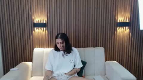 Snapshot of feelina_firesoul chatting on 07/26/26, 06:48 Feelena online show from 07/26/26, 06:48