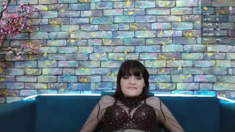 Laura online show from 12/15/24, 01:13