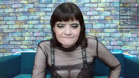 Laura online show from 01/25/25, 01:10