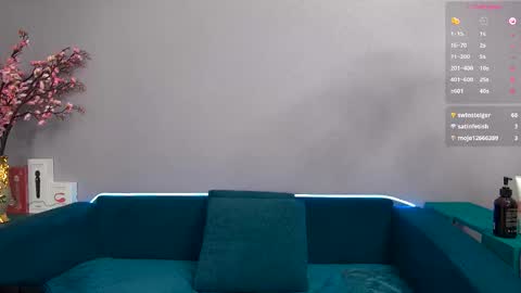 Laura online show from 09/11/25, 07:47