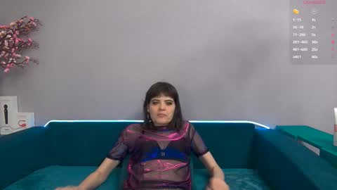 Laura online show from 09/15/25, 12:54