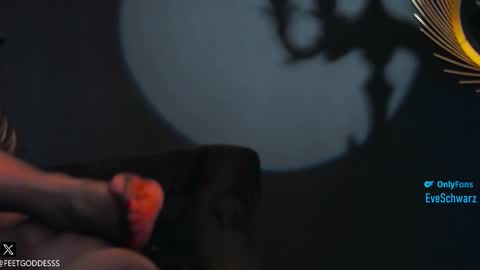 feetgoddesss online show from 01/12/25, 10:34