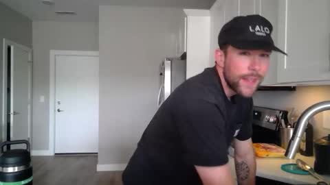 Ethan Slayher online show from 05/05/26, 08:39