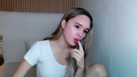 Snapshot of feisty_woman chatting on 06/26/26, 06:07 Prianka online show from 06/26/26, 06:07