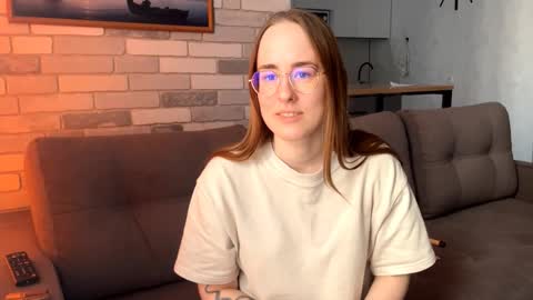 Mary online show from 03/23/26, 07:01