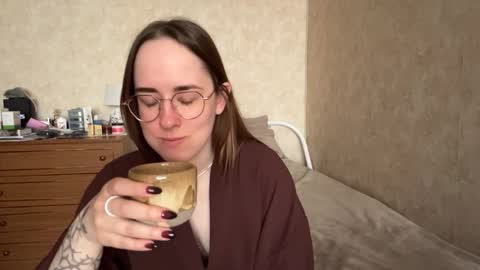 Mary online show from 04/08/26, 08:25