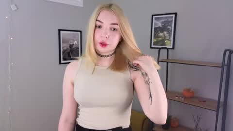 Snapshot of felicia_jacker chatting on 05/25/26, 09:59 Sofia online show from 05/25/26, 09:59