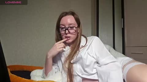 Felicia online show from 05/18/26, 06:14
