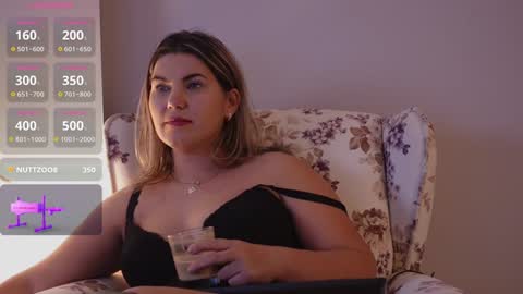 Snapshot of feliciakrige chatting on 01/11/25, 03:02 FeliciaKrige online show from 01/11/25, 03:02