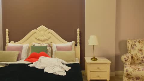 Snapshot of feliciakrige chatting on 02/26/25, 10:42 FeliciaKrige online show from 02/26/25, 10:42