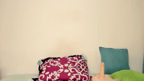 Snapshot of felina_ardiente chatting on 04/15/26, 10:55 felina_ardiente online show from 04/15/26, 10:55