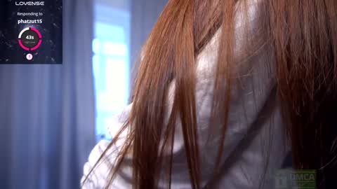 Snapshot of felissiany chatting on 09/26/25, 04:49 Hello im Nova online show from 09/26/25, 04:49