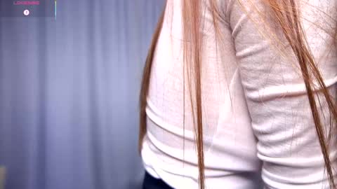 Snapshot of felissiany chatting on 10/16/25, 04:35 Hello im Nova online show from 10/16/25, 04:35