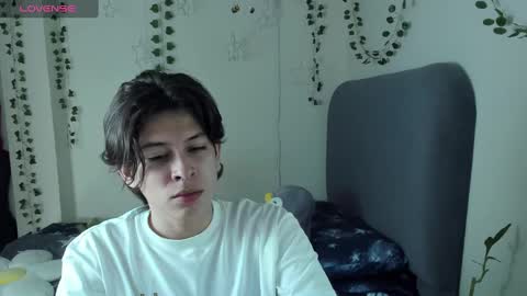 Snapshot of felix_leex chatting on 01/03/25, 06:57 Felix leex online show from 01/03/25, 06:57