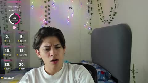 Snapshot of felix_leex chatting on 02/14/25, 07:17 Felix leex online show from 02/14/25, 07:17