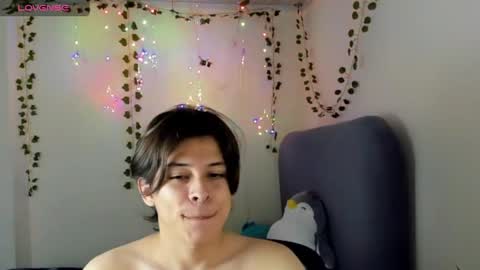 Snapshot of felix_leex chatting on 03/06/25, 12:00 Felix leex online show from 03/06/25, 12:00