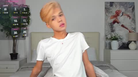 Snapshot of felix_rey chatting on 02/05/25, 08:46 Felix online show from 02/05/25, 08:46