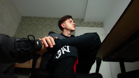 FelixStark online show from 11/05/25, 05:29