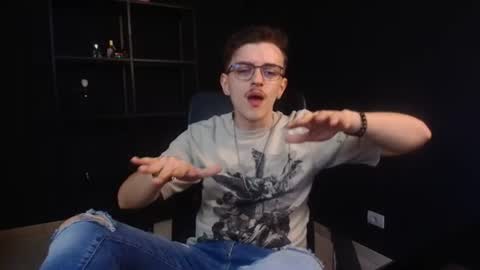 Snapshot of felixstark chatting on 06/14/26, 04:14 FelixStark online show from 06/14/26, 04:14