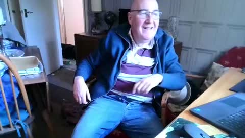 Adam online show from 02/02/25, 01:41