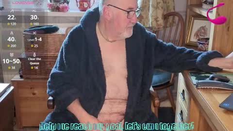 Snapshot of fellainsp8 chatting on 02/14/26, 08:22 Adam online show from 02/14/26, 08:22