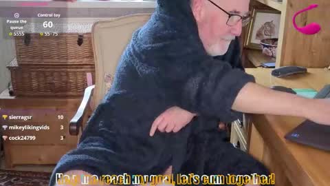 Snapshot of fellainsp8 chatting on 02/22/26, 09:52 Adam online show from 02/22/26, 09:52