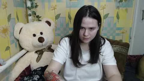 Snapshot of felvivalkitty chatting on 11/14/25, 08:51 Seva online show from 11/14/25, 08:51