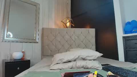 Femboy Max online show from 09/11/25, 12:27