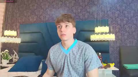 Femboy Max online show from 01/10/26, 11:56