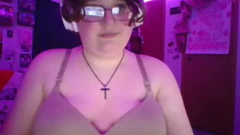 femcelsam online show from 04/04/26, 04:33