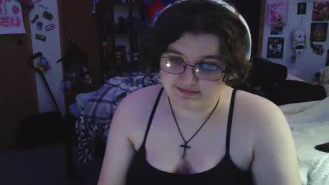 femcelsam online show from 04/13/26, 04:29