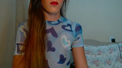 Snapshot of femmeangel chatting on 09/23/25, 11:30 Alice online show from 09/23/25, 11:30